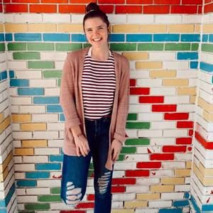 Meet your Posher, Laura